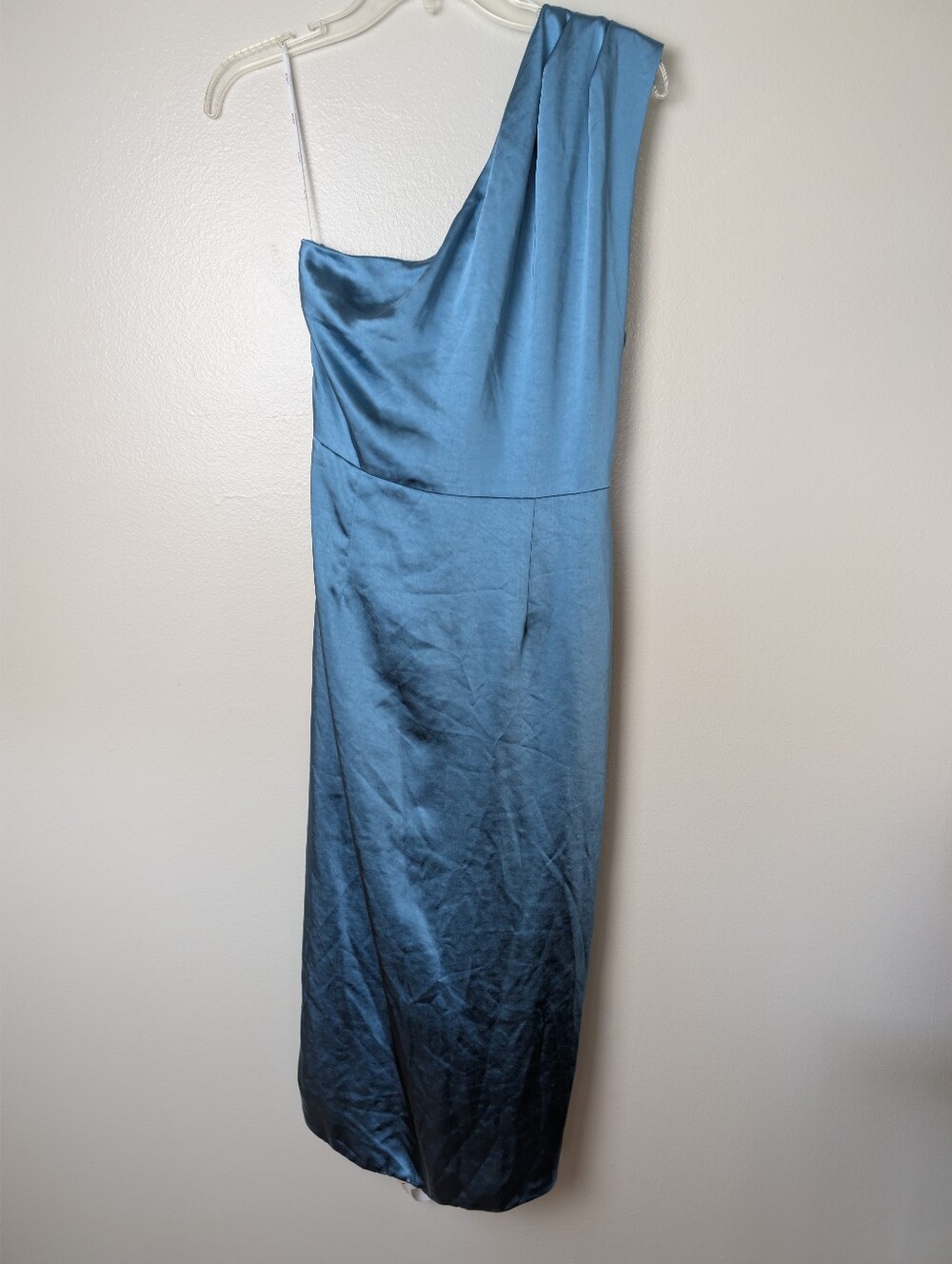 Elliatt Cassini Dress In Cadet Blue Ruched NWT $189 Size Medium - Picture 5 of 8